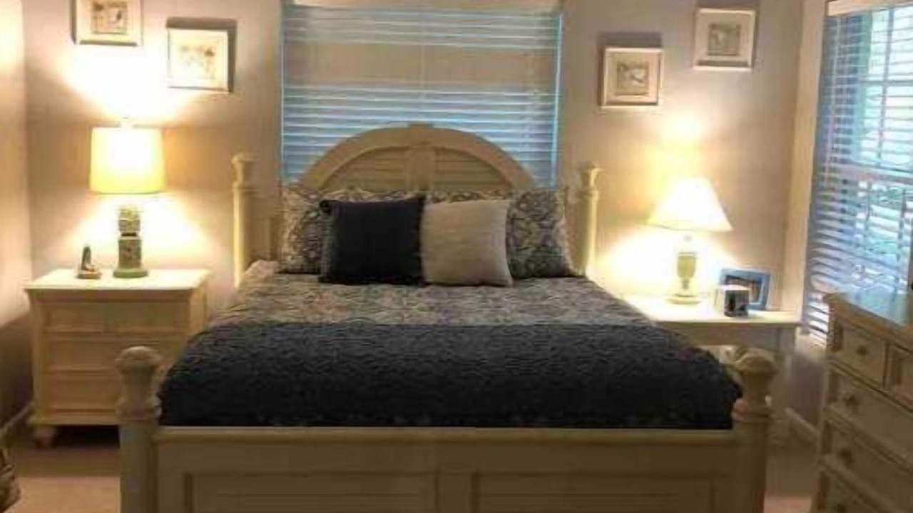 Photo of Bedroom in Loxahatchee
