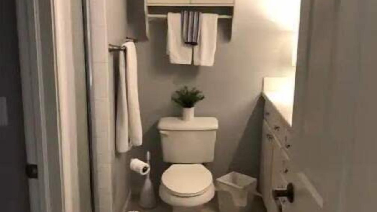 Photo of Bathroom in Loxahatchee