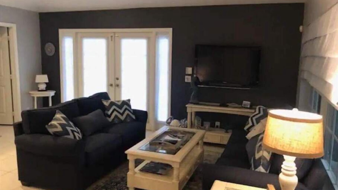 Photo of Livingroom in Loxahatchee