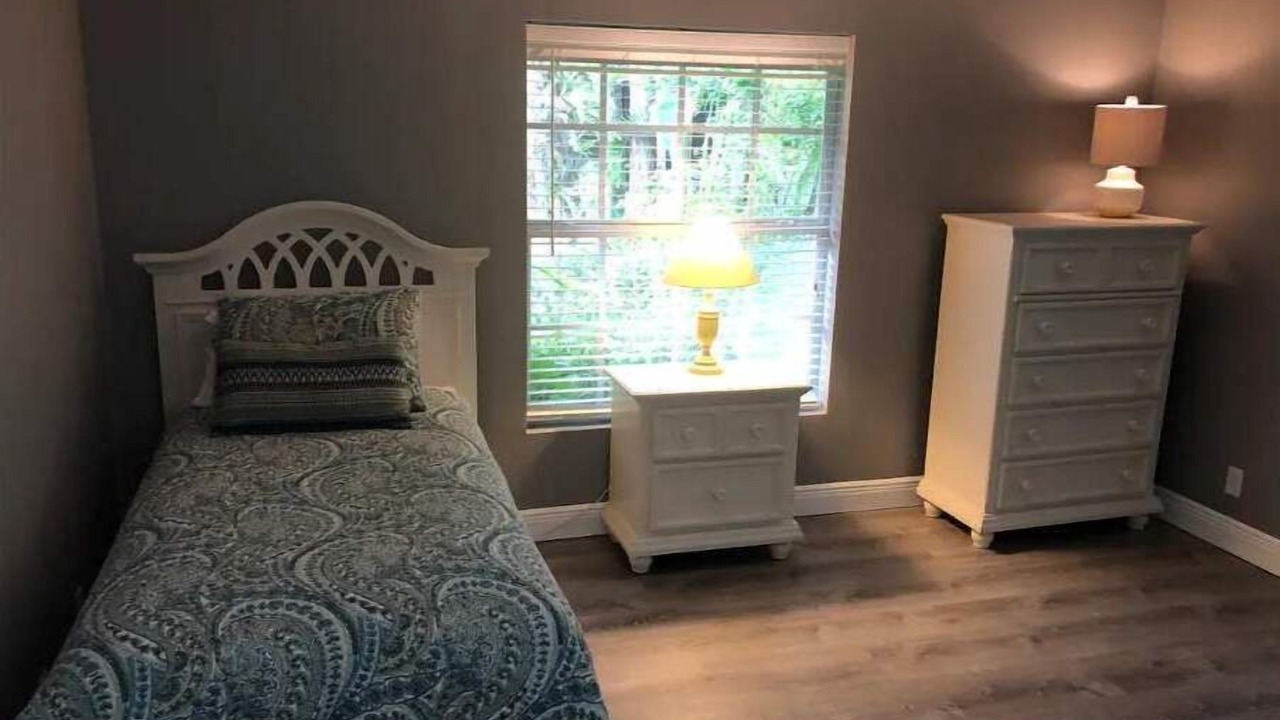 Photo of Bedroom in Loxahatchee