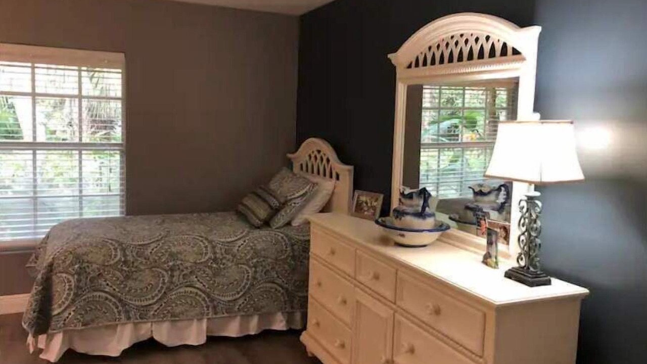 Photo of Bedroom in Loxahatchee