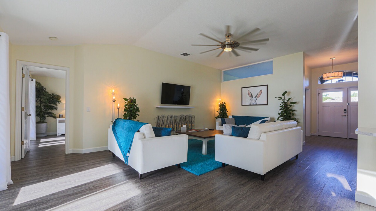 Photo of Livingroom in DeLand