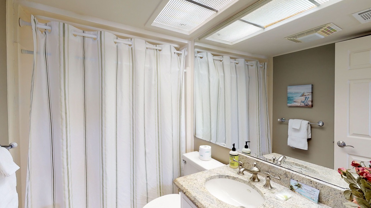 Photo of Bathroom in Holiday Isle