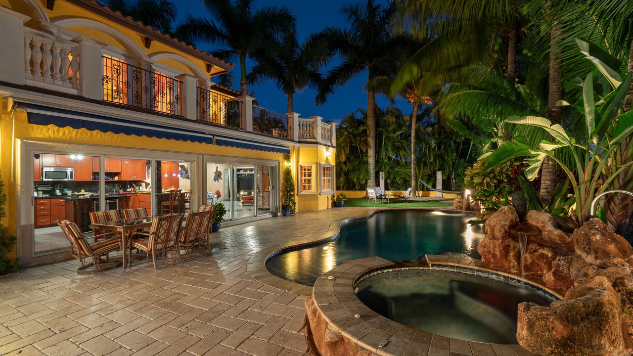 Photo of Outdoor in Cypress Point