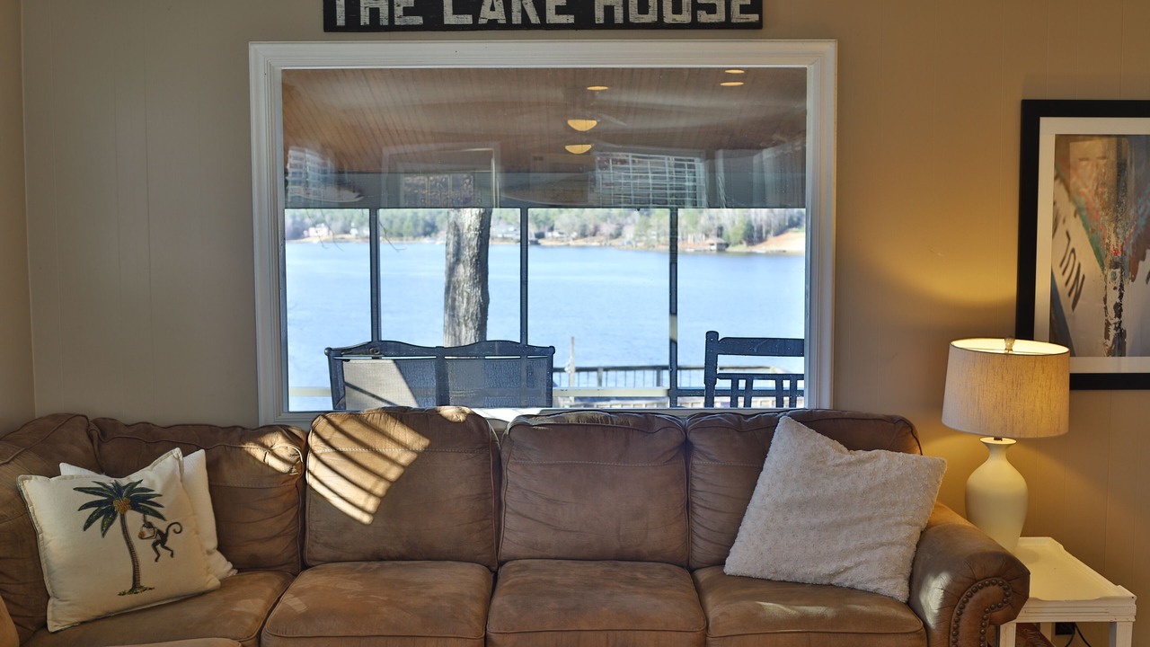 Photo of Livingroom in Fortson