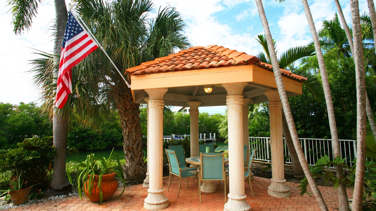 Photo of Outdoor in Coury