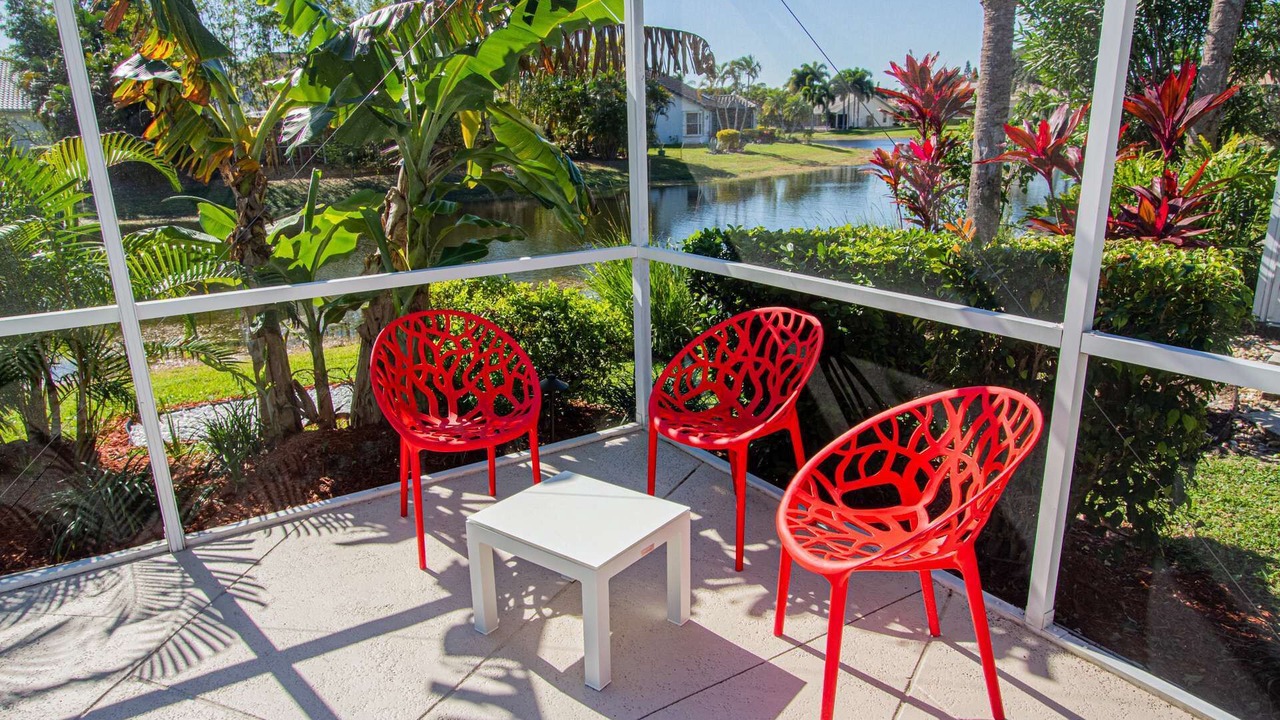 Photo of Outdoor in Crown Pointe