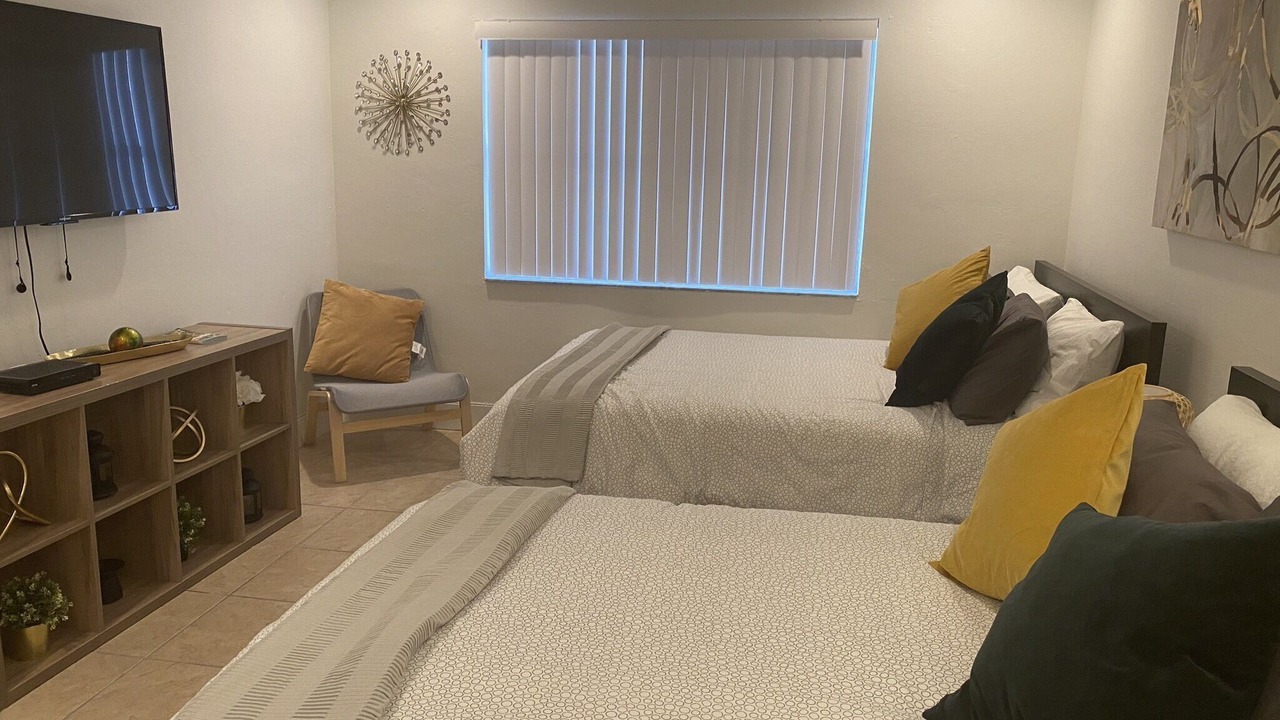Photo of Bedroom in Royal Poinciana