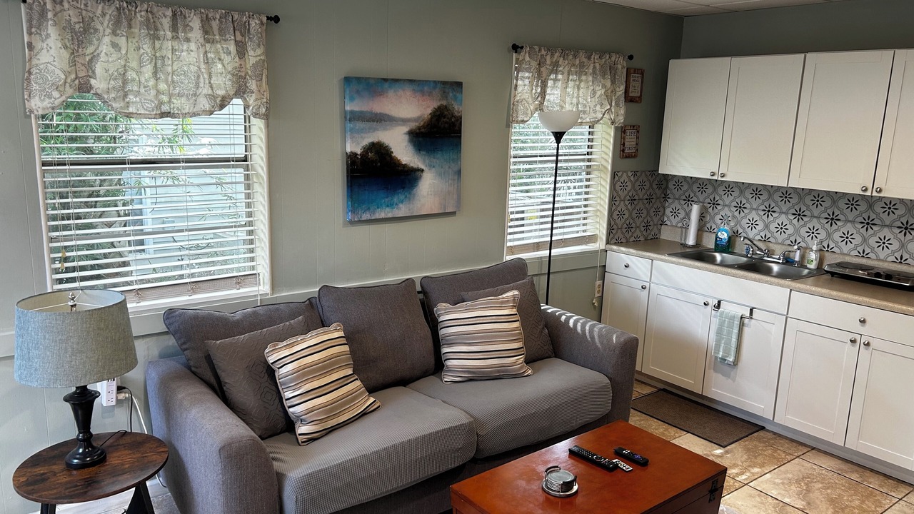 Photo of Livingroom in Historic District