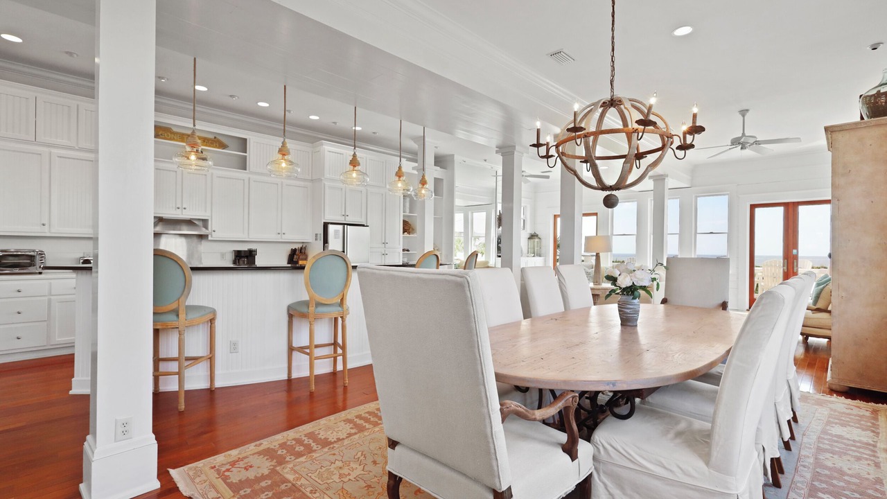 Photo of Bedroom in Saint Simons Island