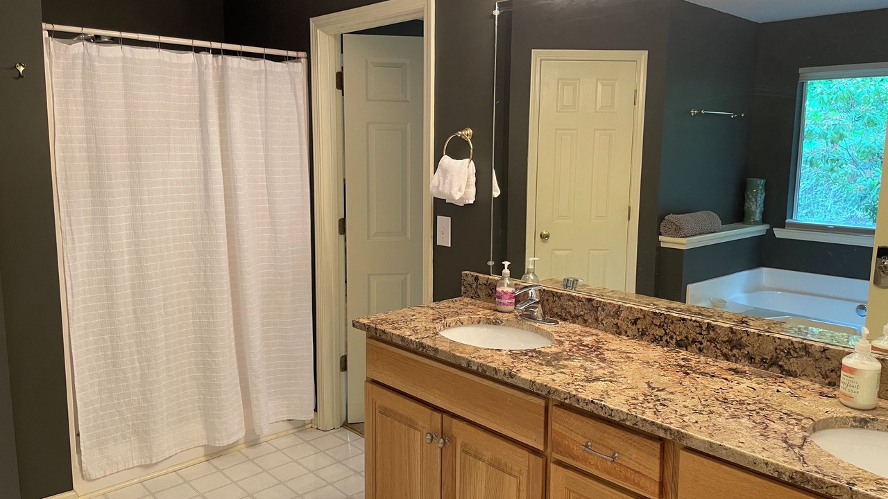 Photo of Bathroom in Cullowhee