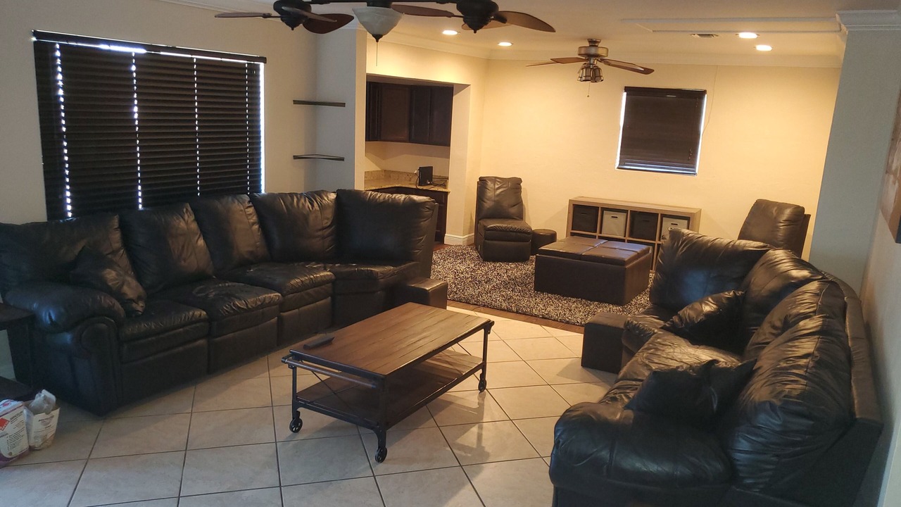 Photo of Livingroom in Cypress Lake