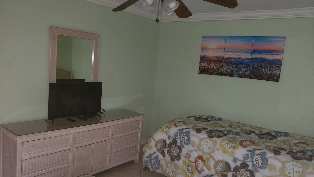 Photo of Bedroom in Cypress Lake