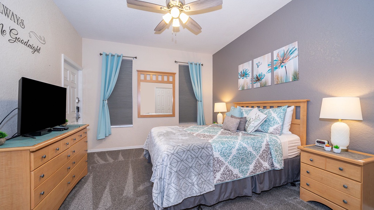 Photo of Bedroom in Regal Palms