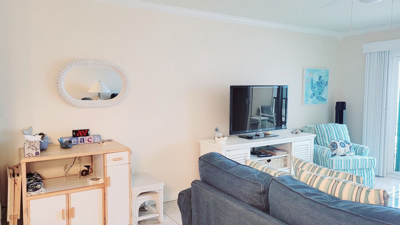 Photo of Livingroom in Crescent Beach