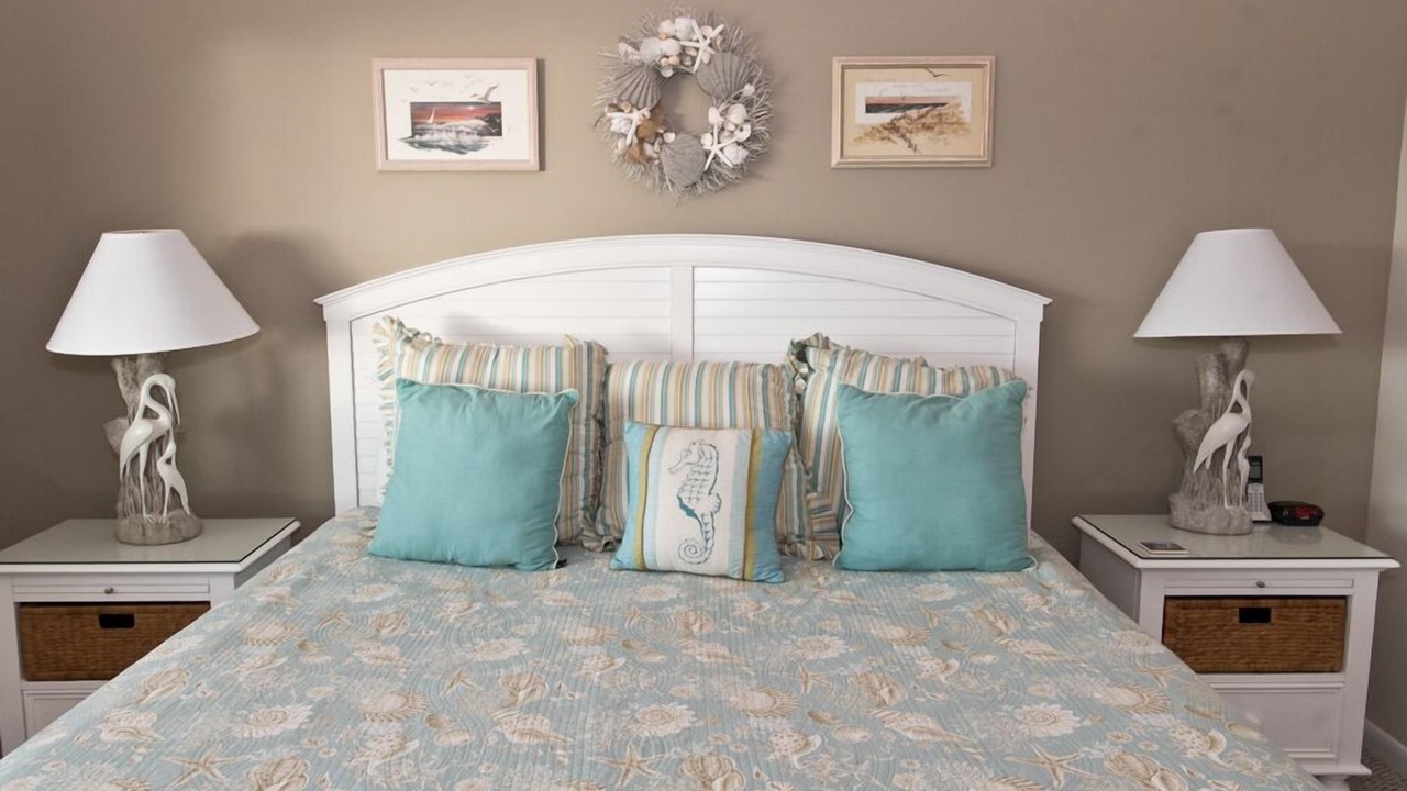 Photo of Bedroom in Crescent Beach