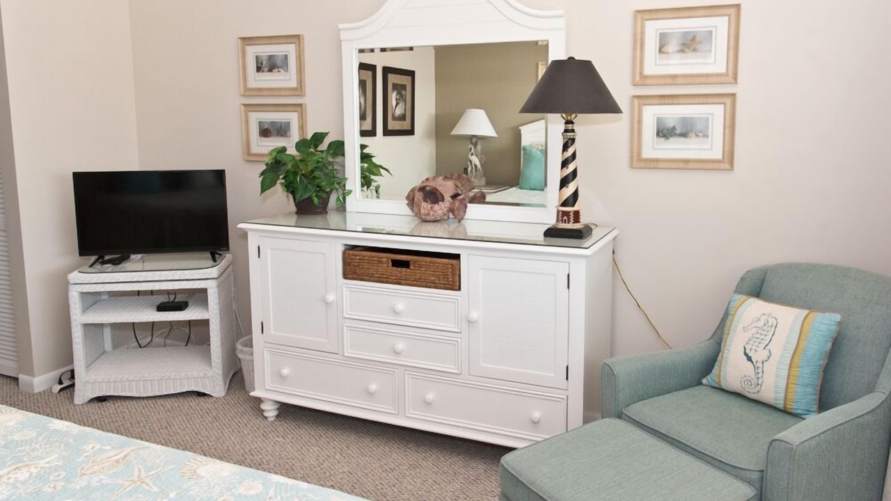 Photo of Bedroom in Crescent Beach
