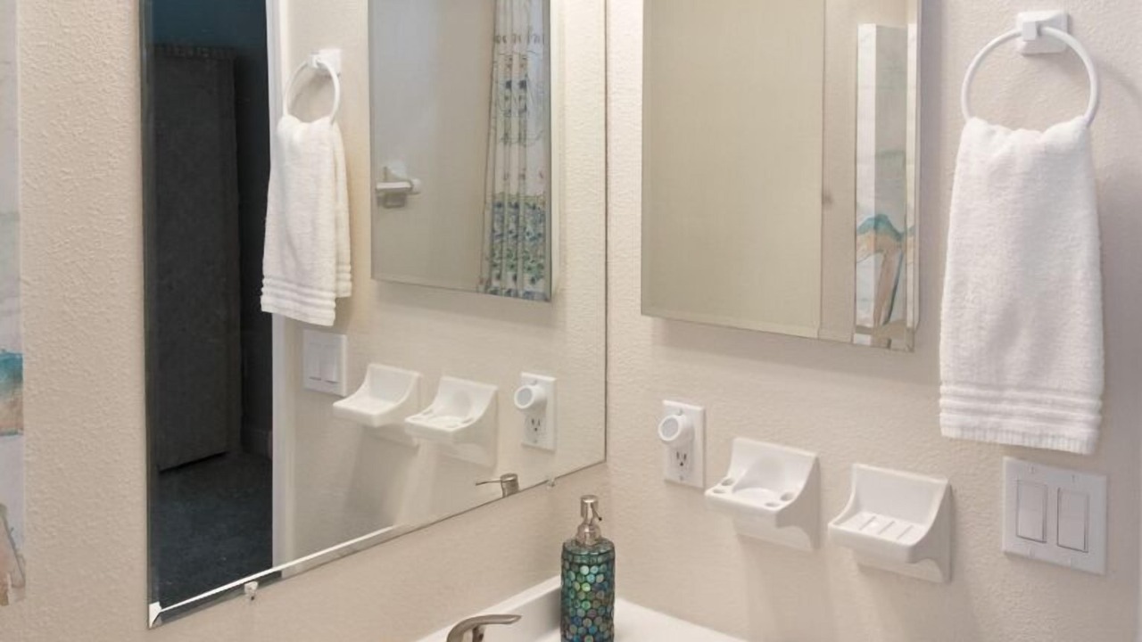 Photo of Bathroom in Crescent Beach