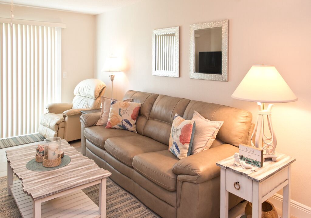Photo of Livingroom in Crescent Beach