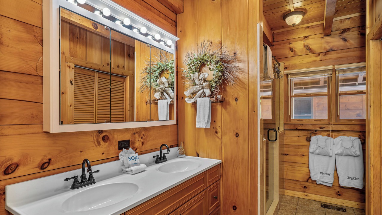 Photo of Others in Smoky Mountains