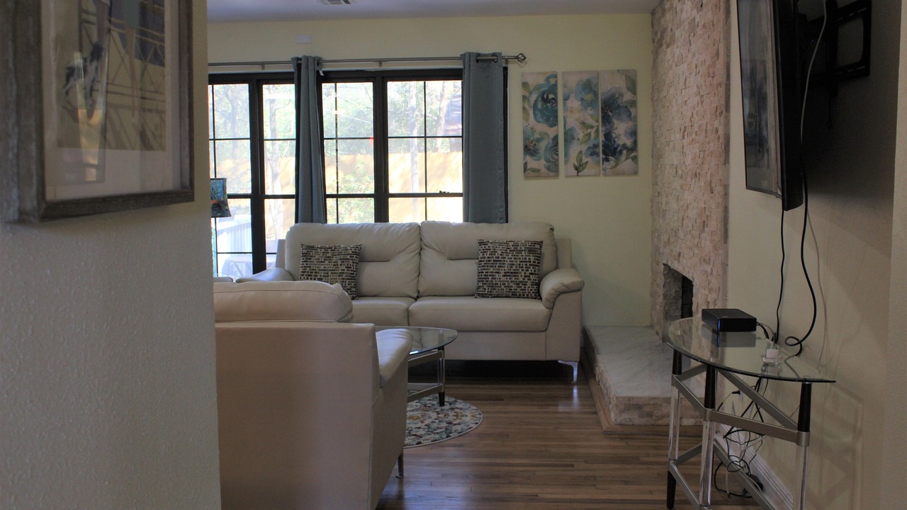 Photo of Livingroom in Tallahassee