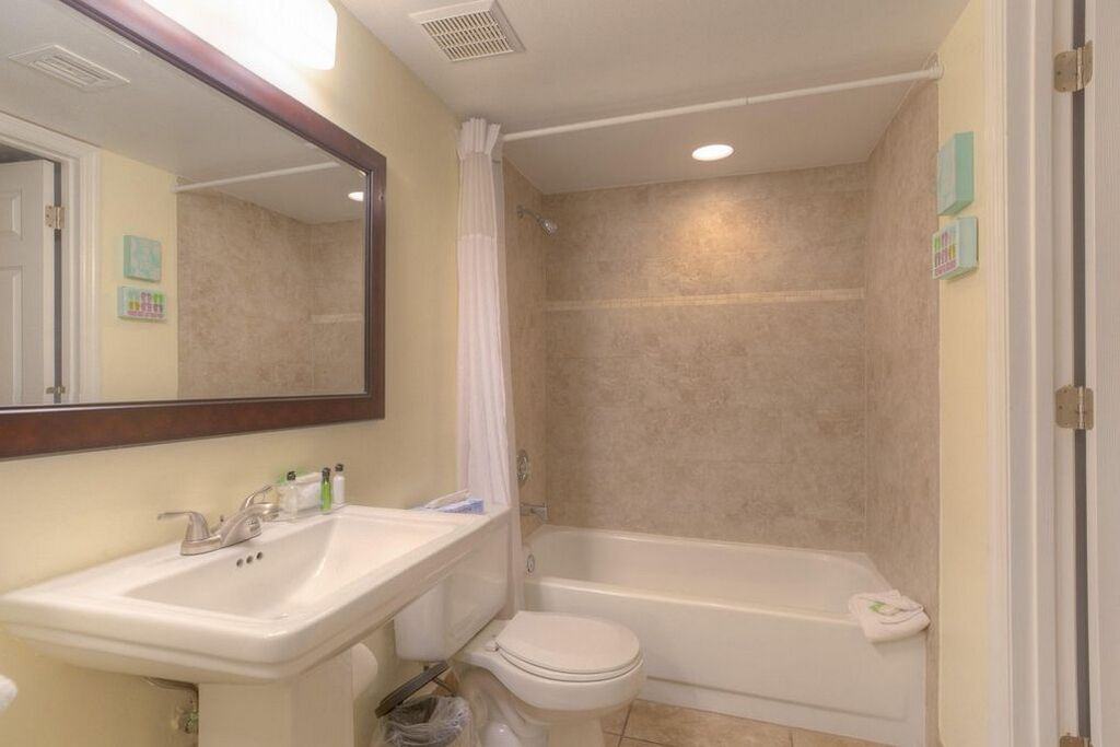 Photo of Bathroom in Tavernier