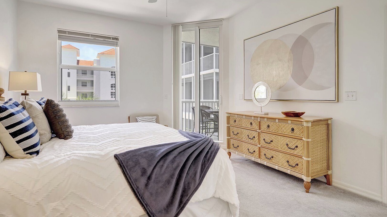 Photo of Bedroom in Vanderbilt Beach