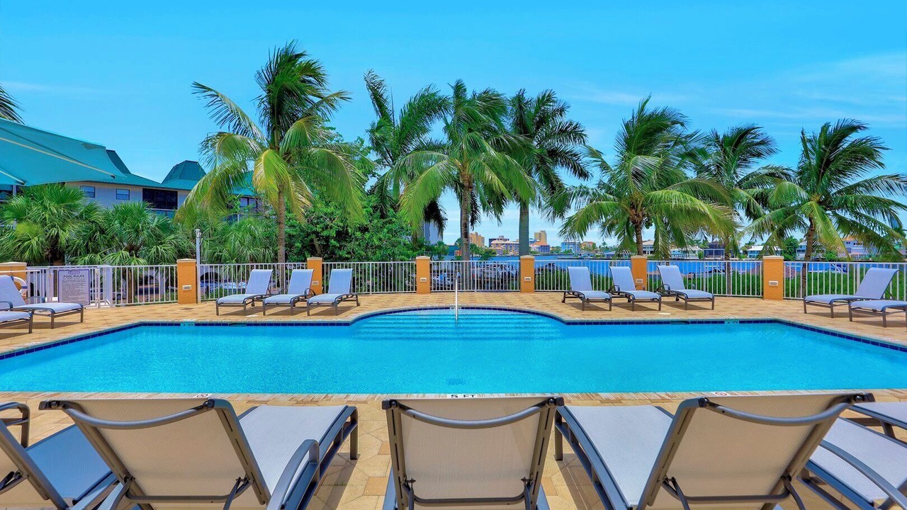 Photo of Outdoor in Vanderbilt Beach