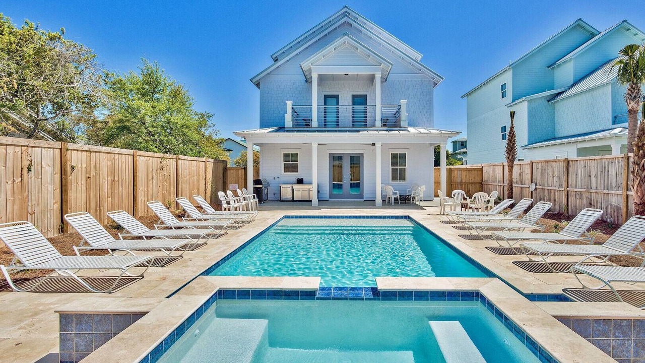 Photo of Outdoor in Crystal Shores