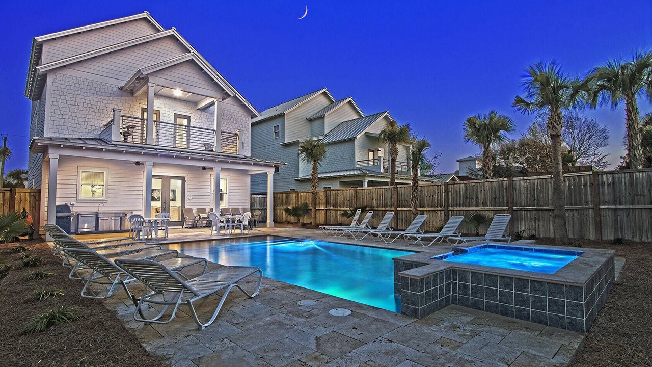 Photo of Outdoor in Crystal Shores