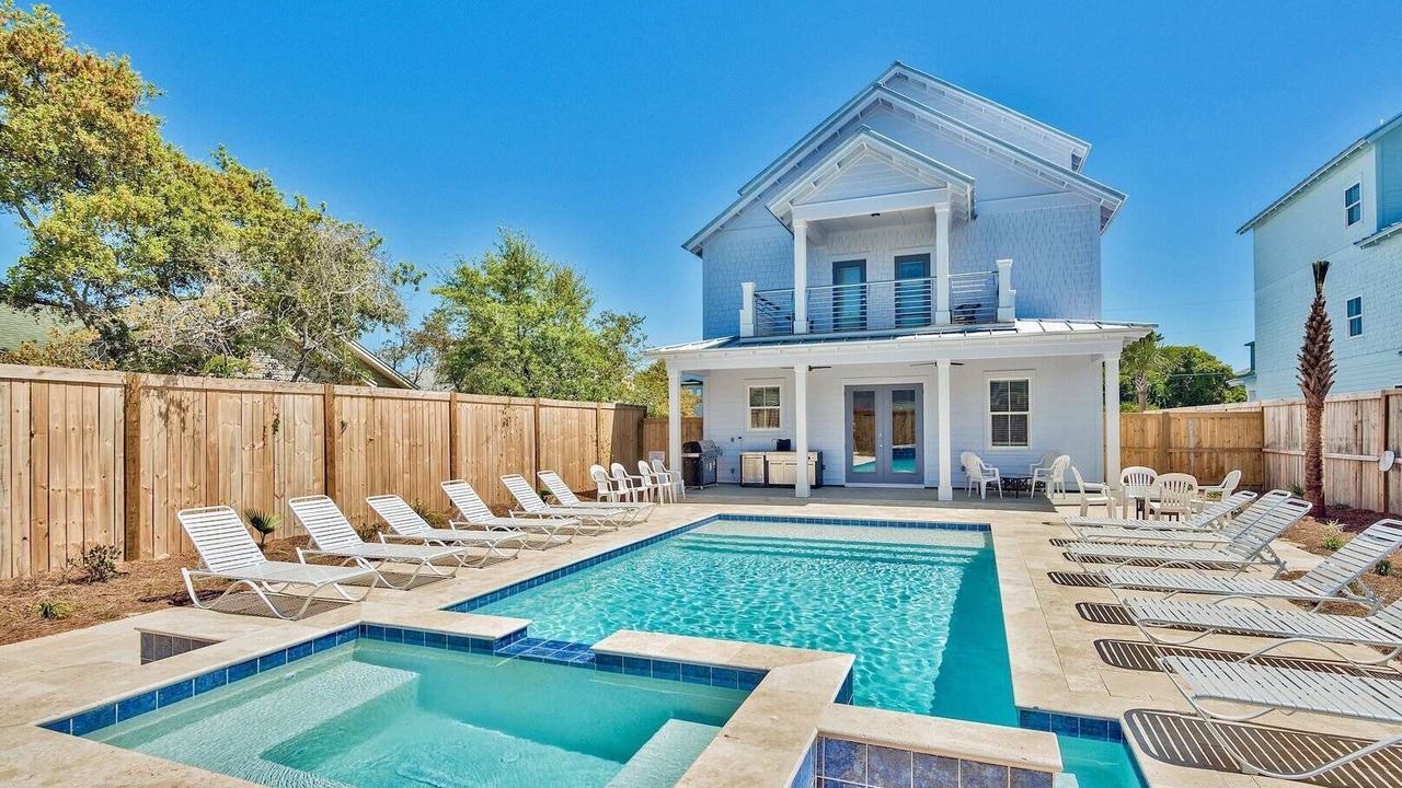 Photo of Outdoor in Crystal Shores