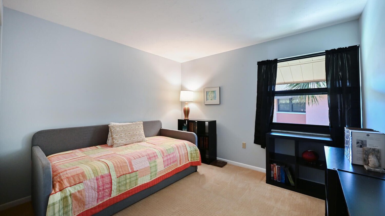 Photo of Bedroom in Hammock Bay