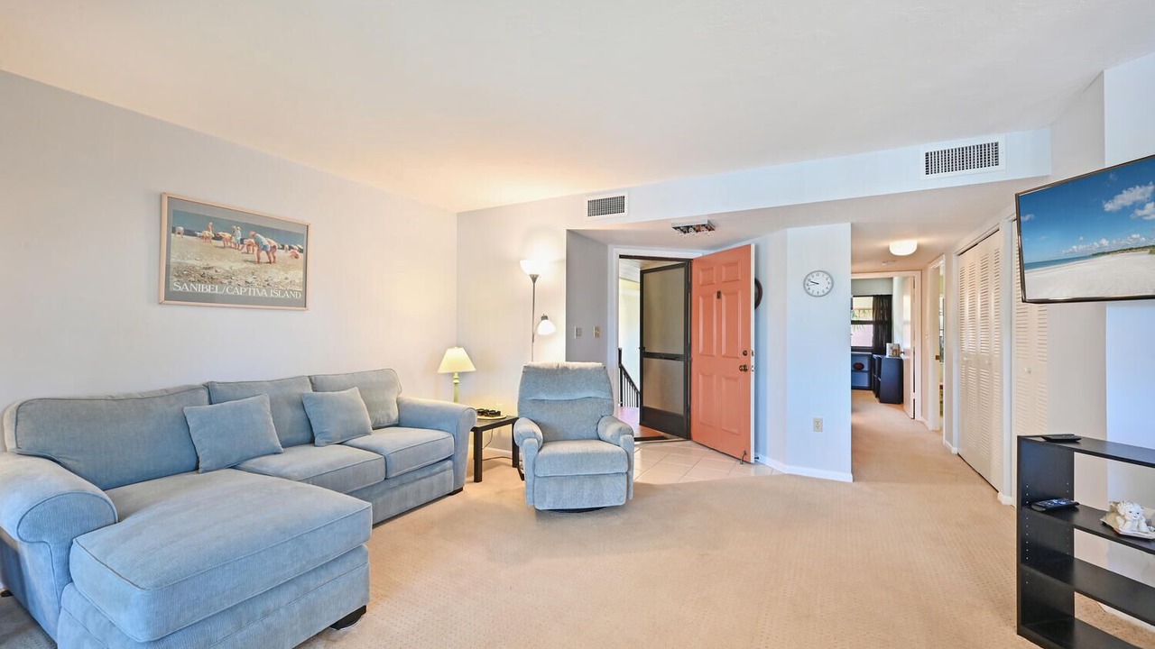 Photo of Livingroom in Hammock Bay