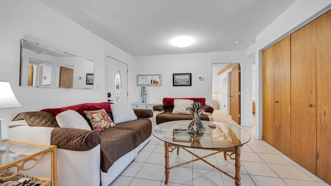 Photo of Bedroom in Surfcrest Village