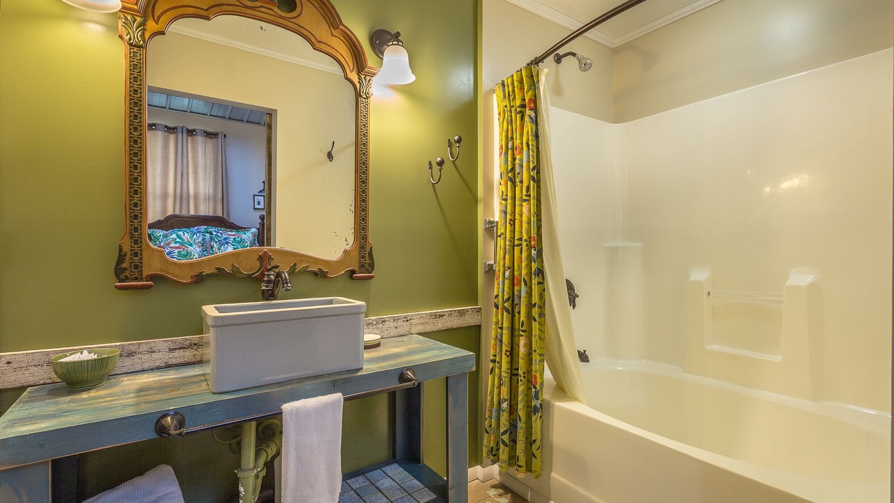 Photo of Bathroom in Historic Downtown Apalachicola