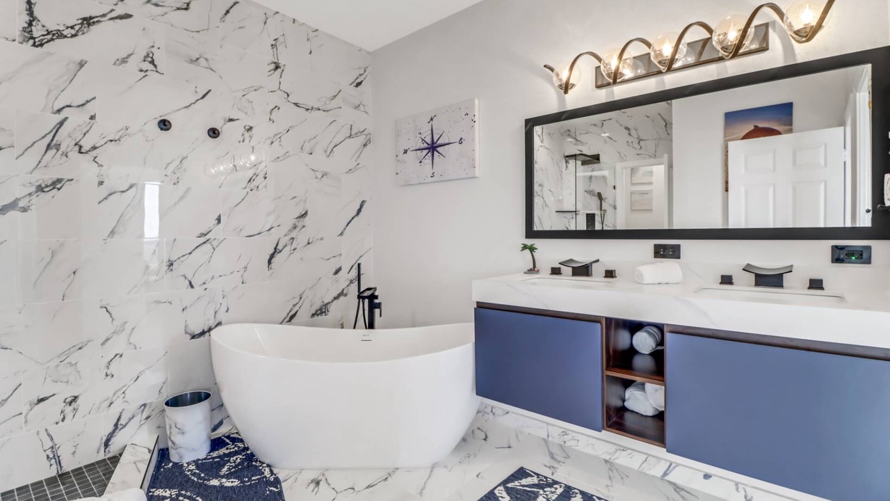 Photo of Bathroom in Fort Myers Beach