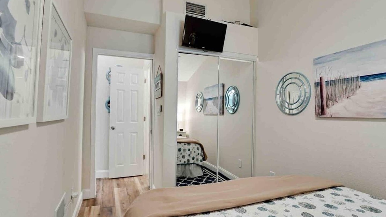 Photo of Bedroom in Englewood