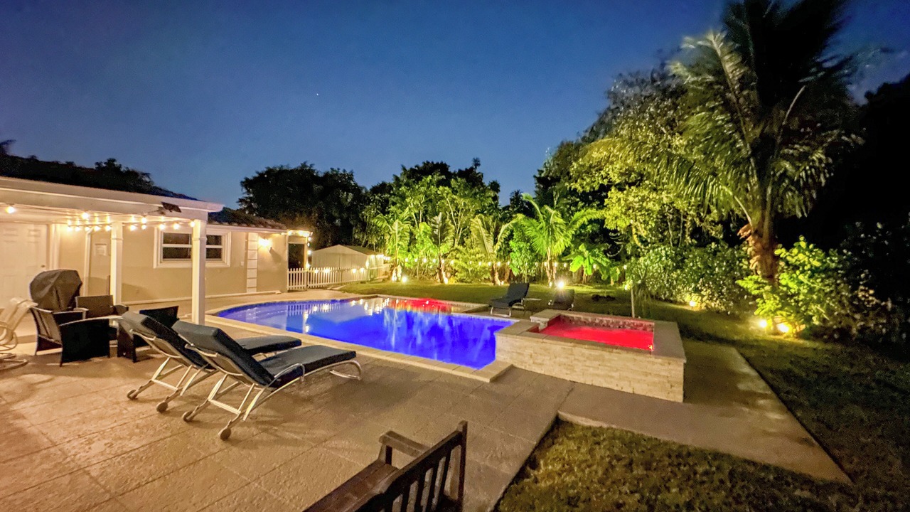 Photo of Outdoor in Lake Clarke Shores