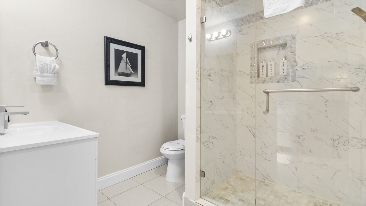 Photo of Bathroom in Lake Clarke Shores
