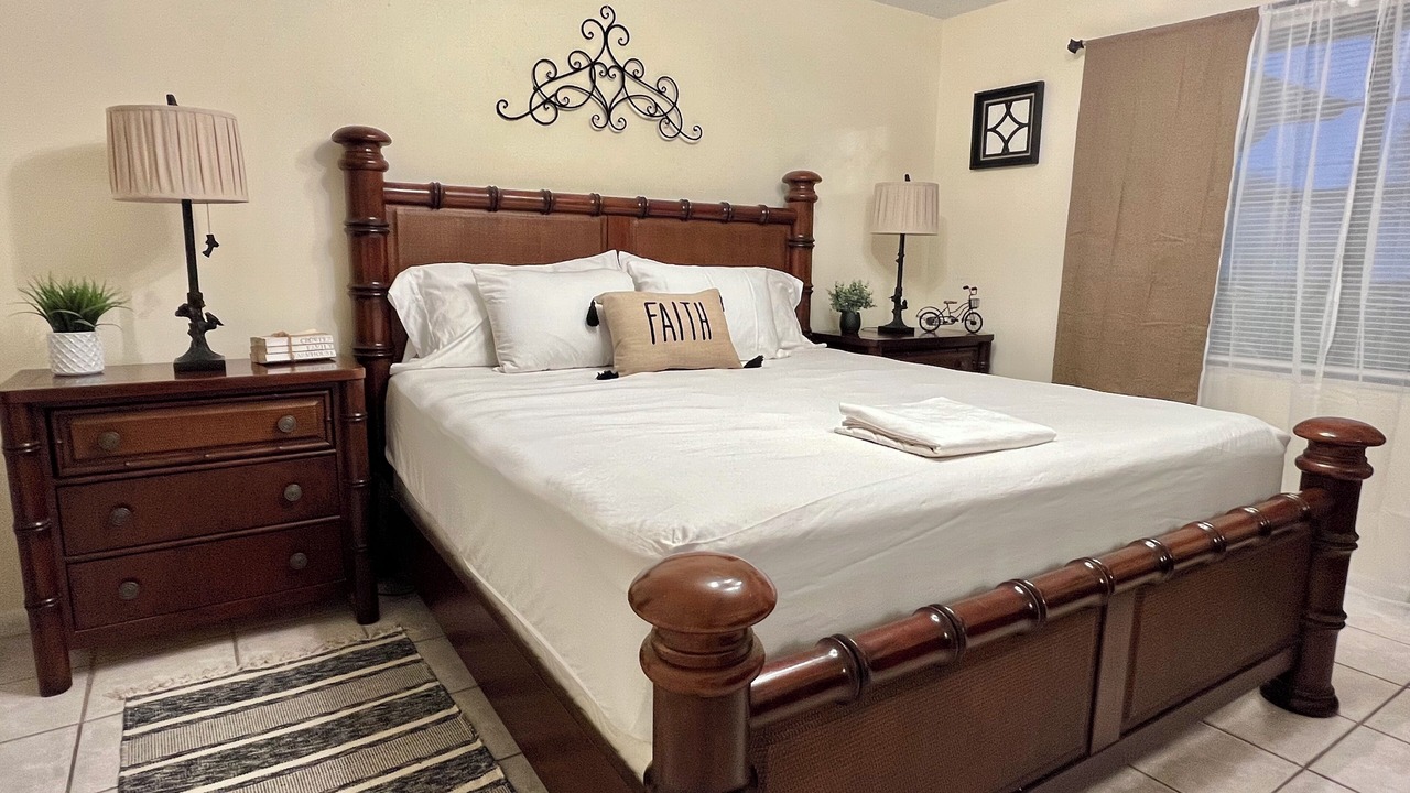 Photo of Bedroom in Indian River Estates