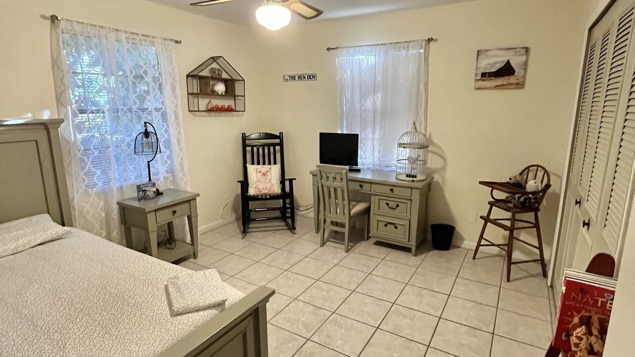 Photo of Bedroom in Indian River Estates
