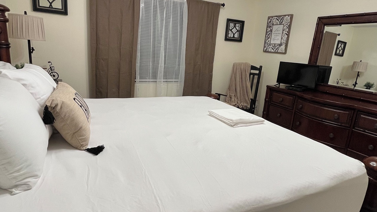 Photo of Bedroom in Indian River Estates