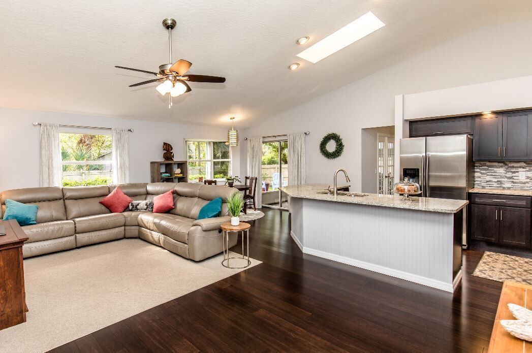 Photo of Livingroom in Sebastian Highlands