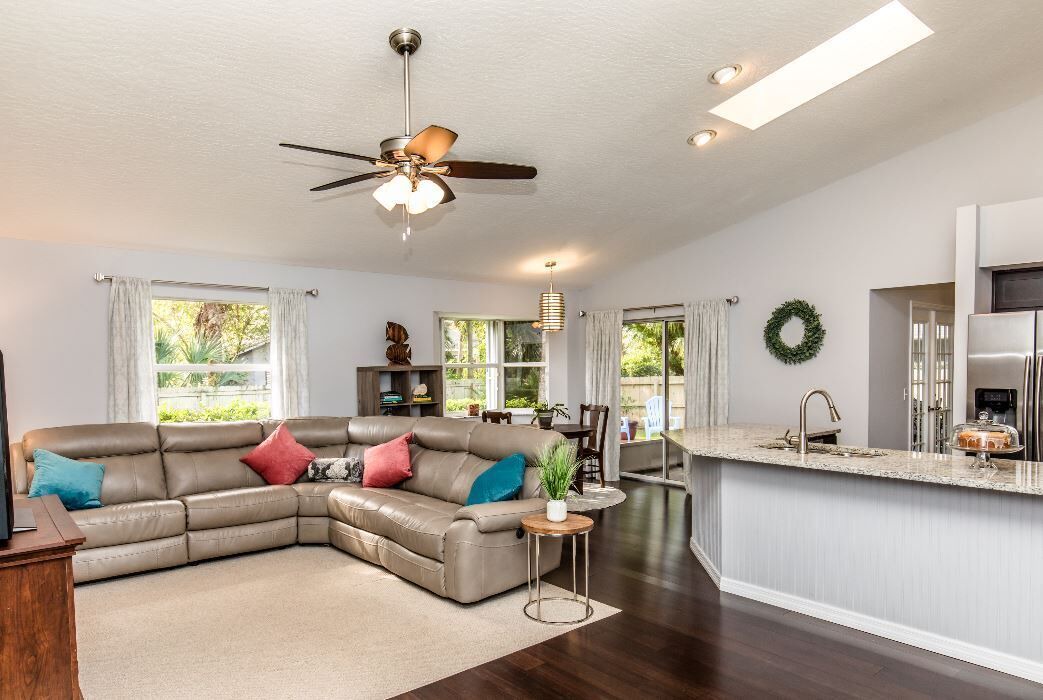 Photo of Livingroom in Sebastian Highlands