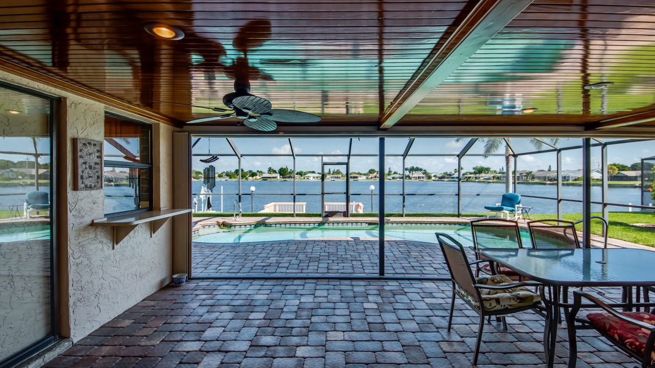 Photo of Outdoor in Pelican