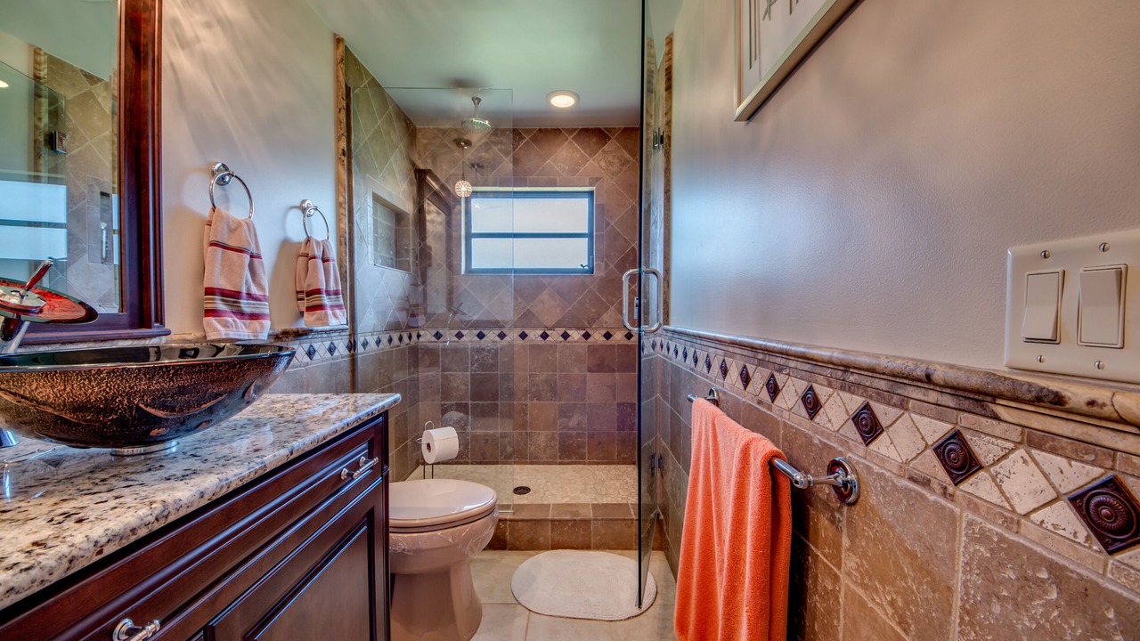 Photo of Bathroom in Pelican