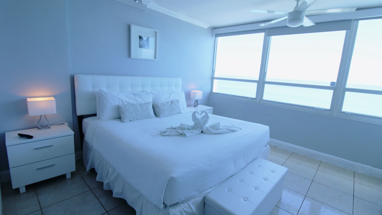 Photo of Bedroom in Mid Beach