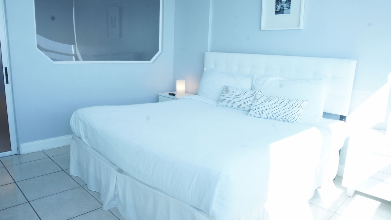 Photo of Bedroom in Mid Beach