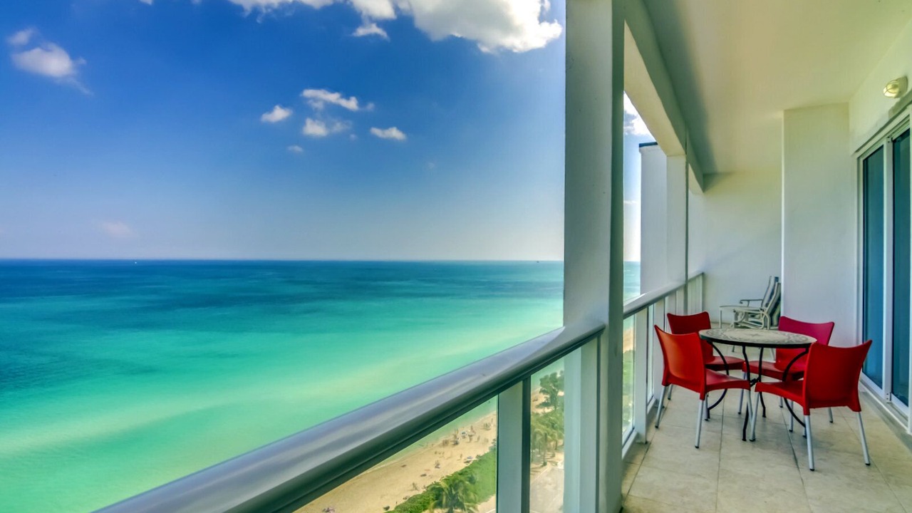 Photo of Outdoor in Mid Beach
