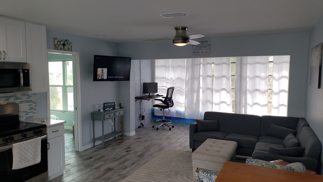 Photo of Livingroom in Englewood
